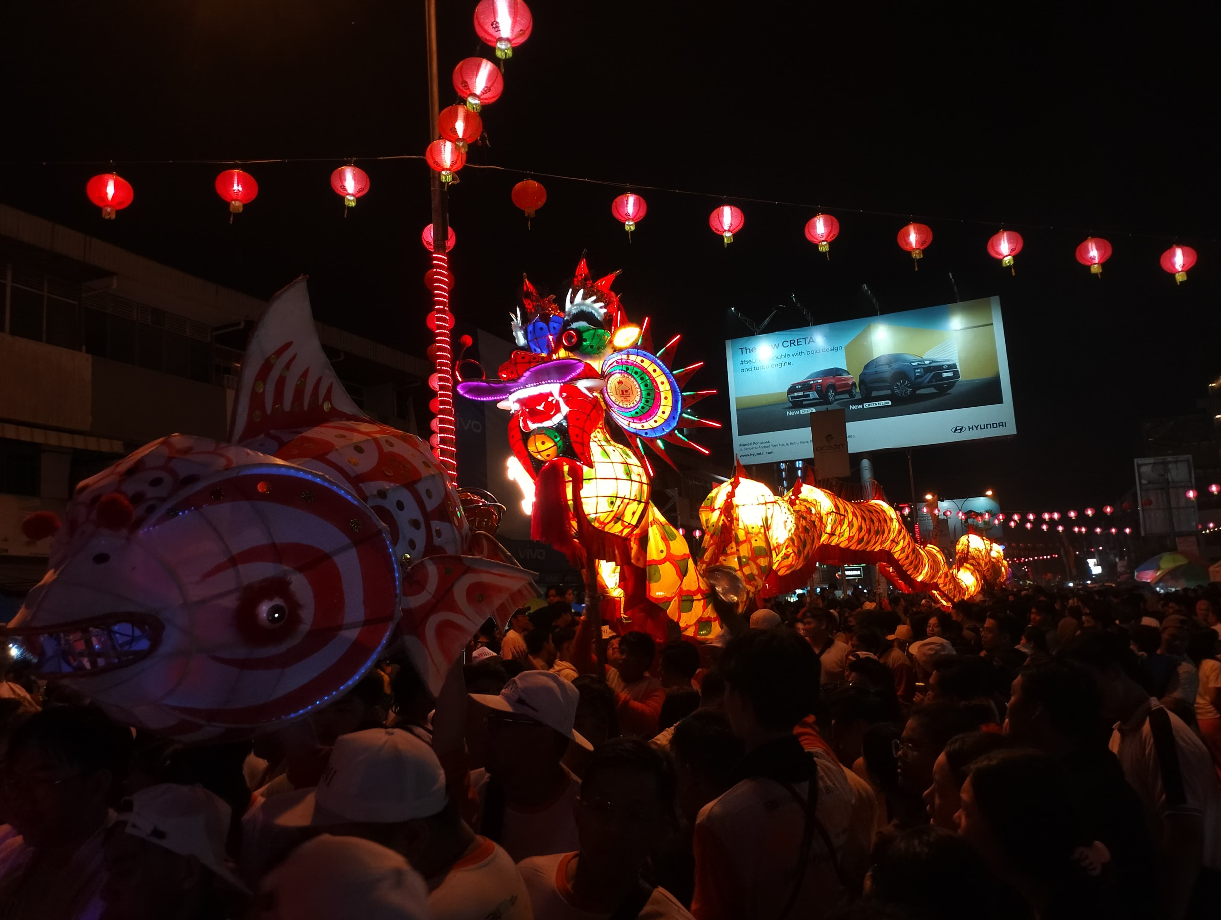 Parade Naga hingga Barongsai, Perayaan Malam Cap Go Meh di Pontianak Penuh Kemeriahan