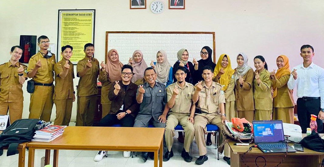 Generasi Muda Melek Siber: Telkom Witel Kalbar Edukasi Pengguna Internet di SMKN 8 soal Keamanan Data