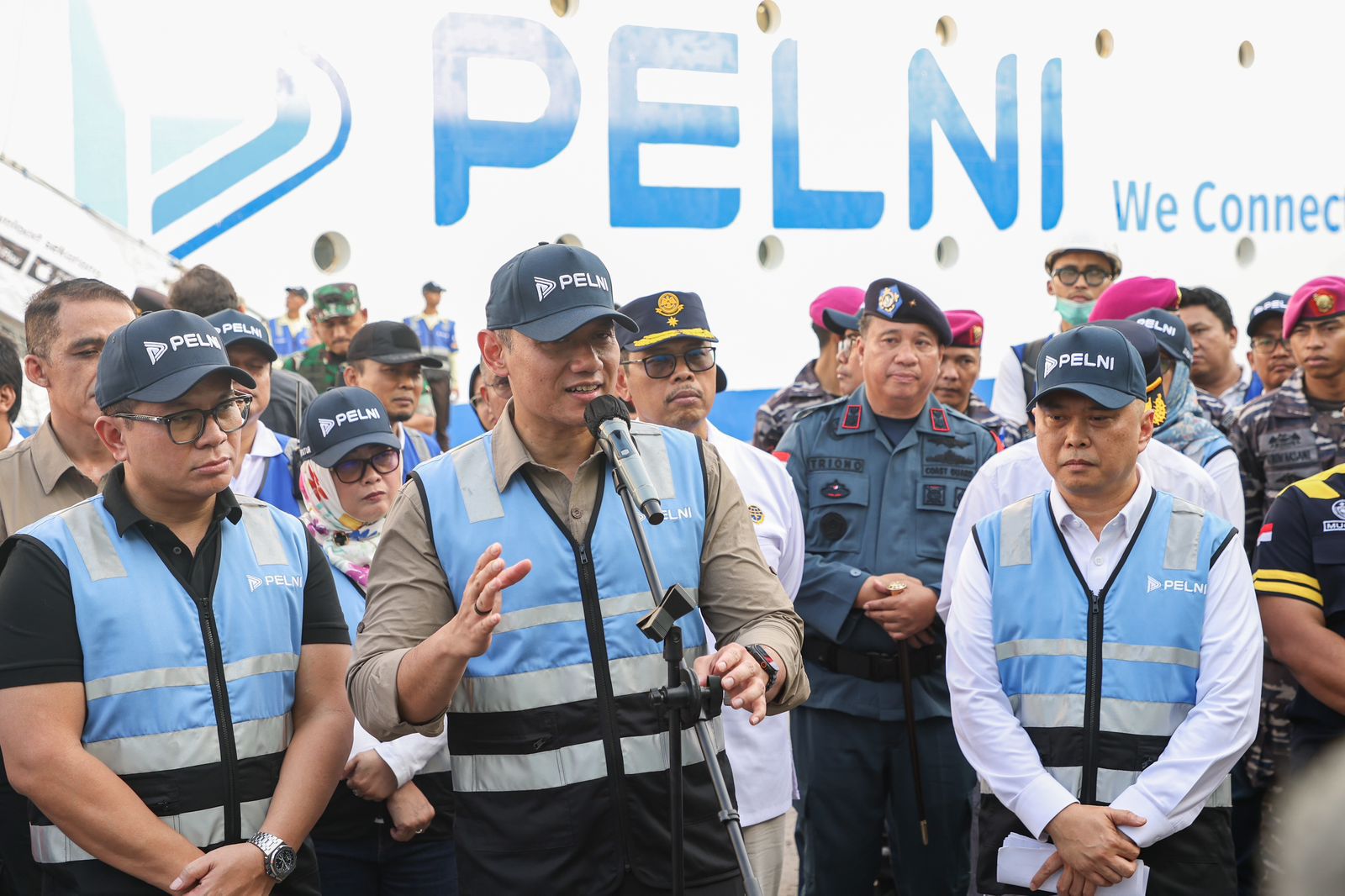 Tinjau Pelabuhan Tanjung Priok, Menko AHY Pastikan Semua Elemen Siap Layani Masyarakat Selama Nataru