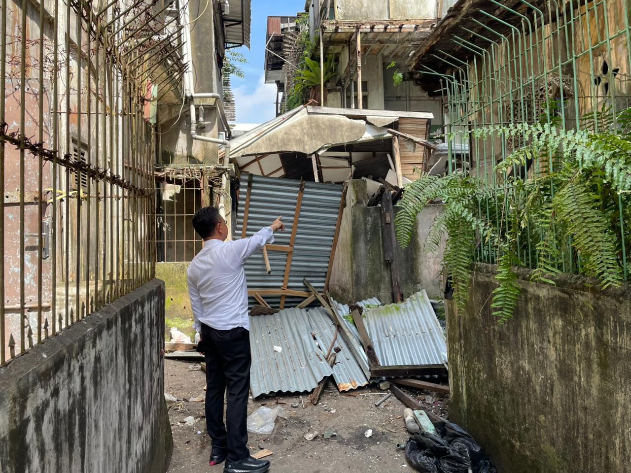 Bangunan Ruko di Pontianak Ambruk, Wako Edi Kamtono Imbau Warga Awasi Rumah Kosong