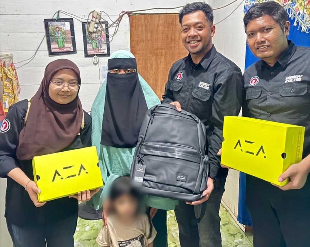 Kirim Sepatu dan Tas Sekolah, AZA DBL dan Disway Grup Bantu Keluarga Mandala di Samarinda