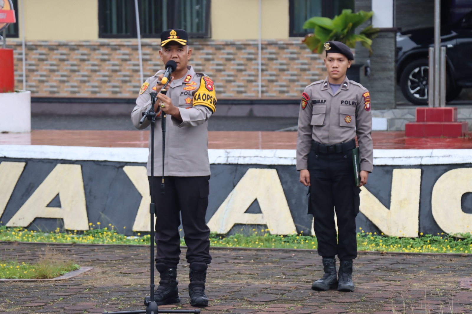 Kapolres Melawi Ingatkan Personel Selalu Berikan Pelayanan Humanis pada Masyarakat