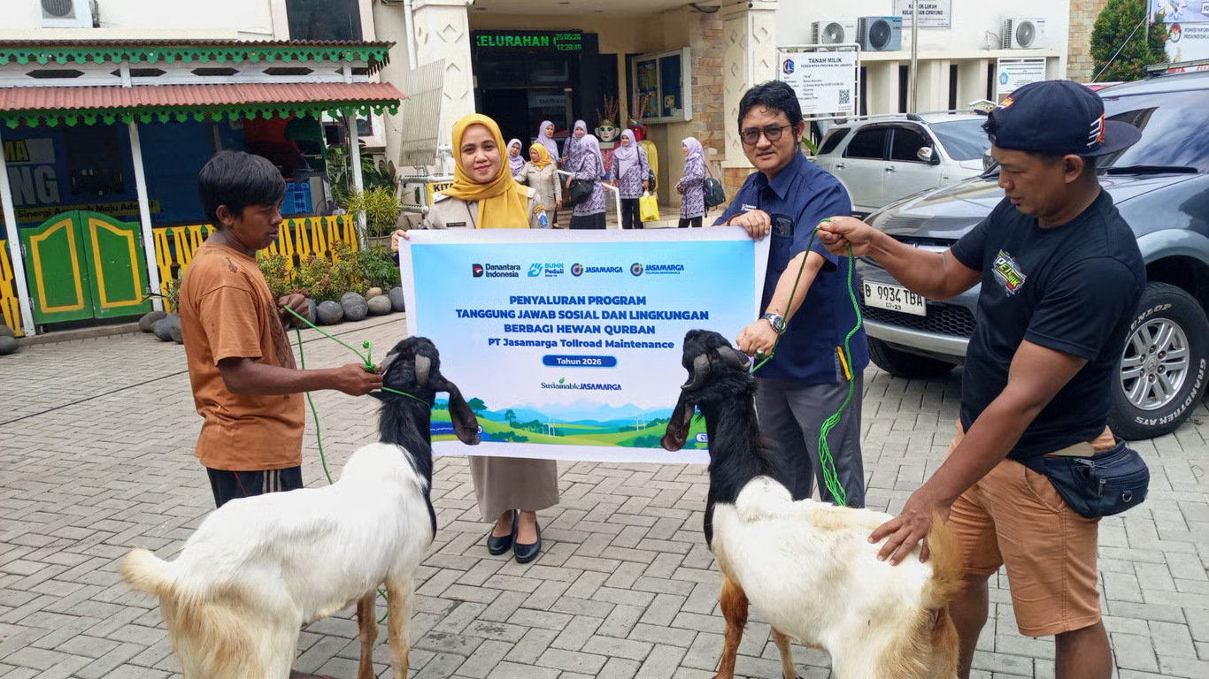 Wujud Kepedulian Sosial, PT Jasamarga Tollroad Maintenance Salurkan Bantuan Hewan Kurban Senilai Rp480 Juta 