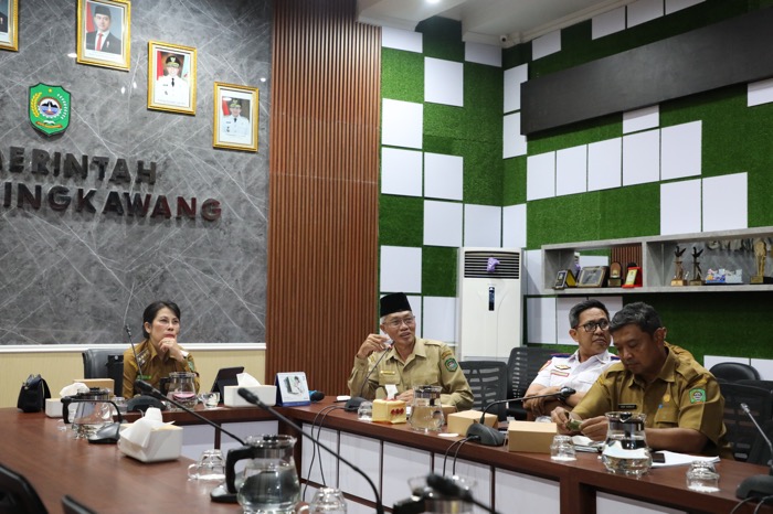 Wali Kota Tjhai Chui Mie Ajak Warga Hijaukan Kota Singkawang Jelang HUT ke-24