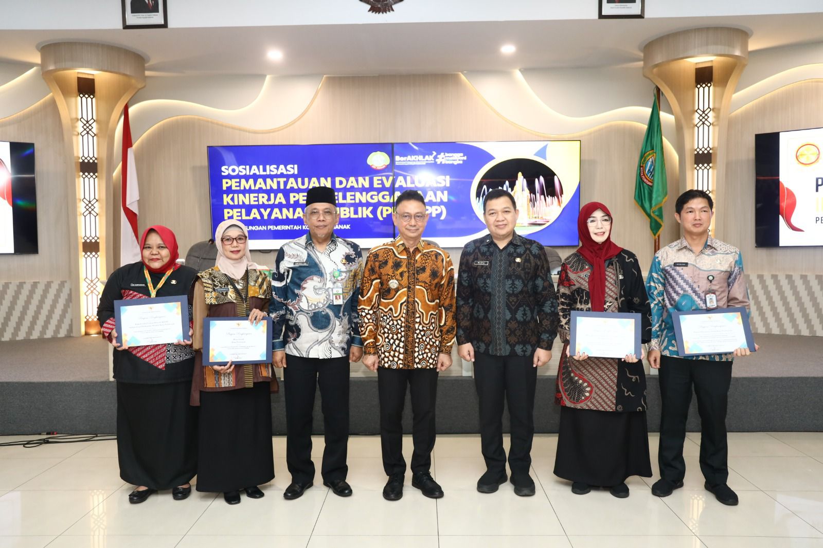 Pontianak Raih Sejumlah Penghargaan Pelayanan Publik Kategori Sangat Baik