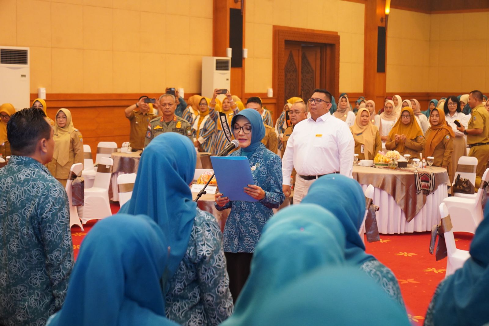 Ketua TP PKK Pontianak Yanieta Ajak Kader Turun Langsung Hadir di Tengah Masyarakat
