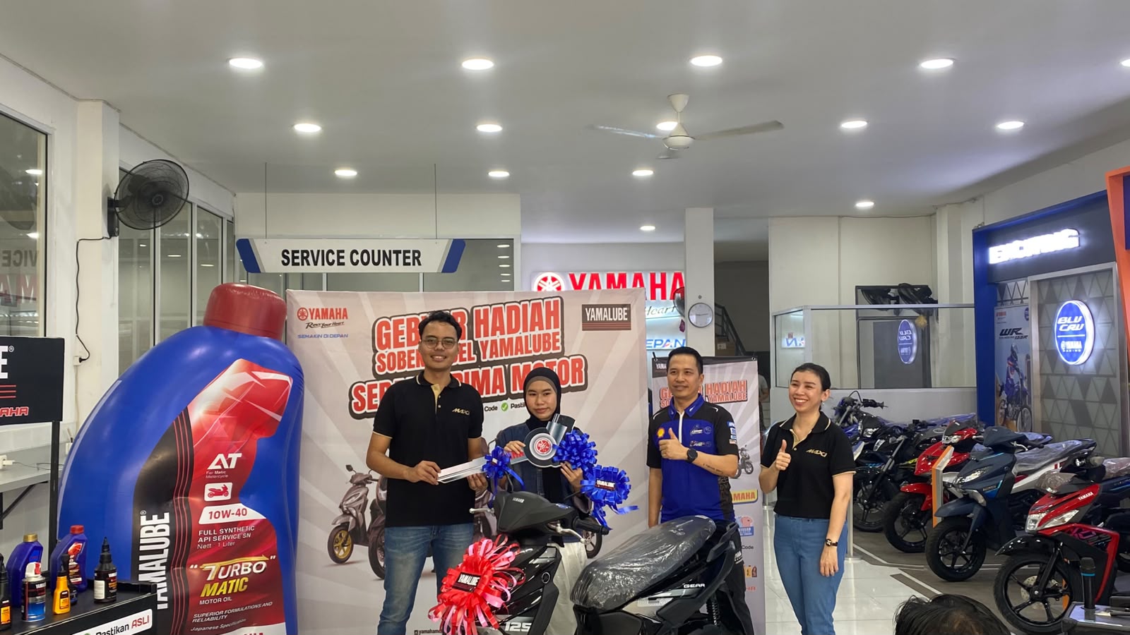 Tak Menyangka Menang, Misda Warga Singkawang Dapat Hadiah Yamaha Gear Ultima 125