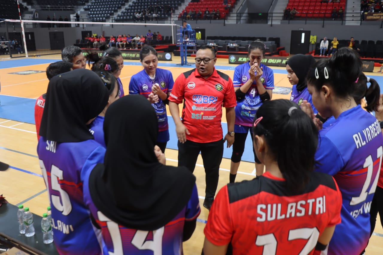 Tim Voly Putri Melawi Kembali Kalahkan Tim Sintang di Kapolda Cup Kalbar 2024