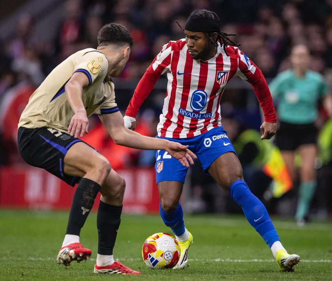 Analisis Taktik Atletico Madrid vs Barcelona: Pressing Trap Simeone Lumpuhkan Build Up Hansi Flick