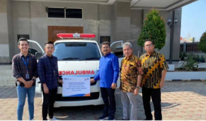 BRI Branch Office Kramat Region 6/Jakarta 1 Serahkan Bantuan 1 Unit Mobil Ambulans Kepada Gereja HKBP Letjend