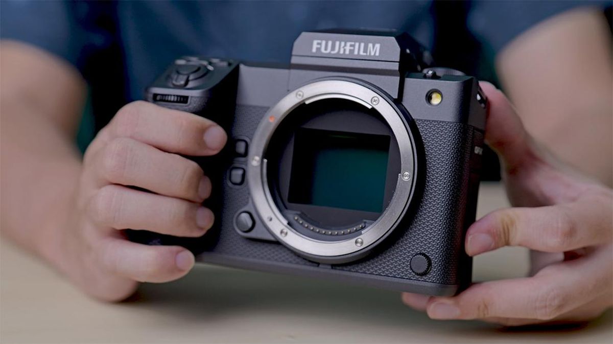 Kamera Fujifilm GFX-100 II Seharga Daihatsu Sigra, Auto Jadi Fotografer Pro