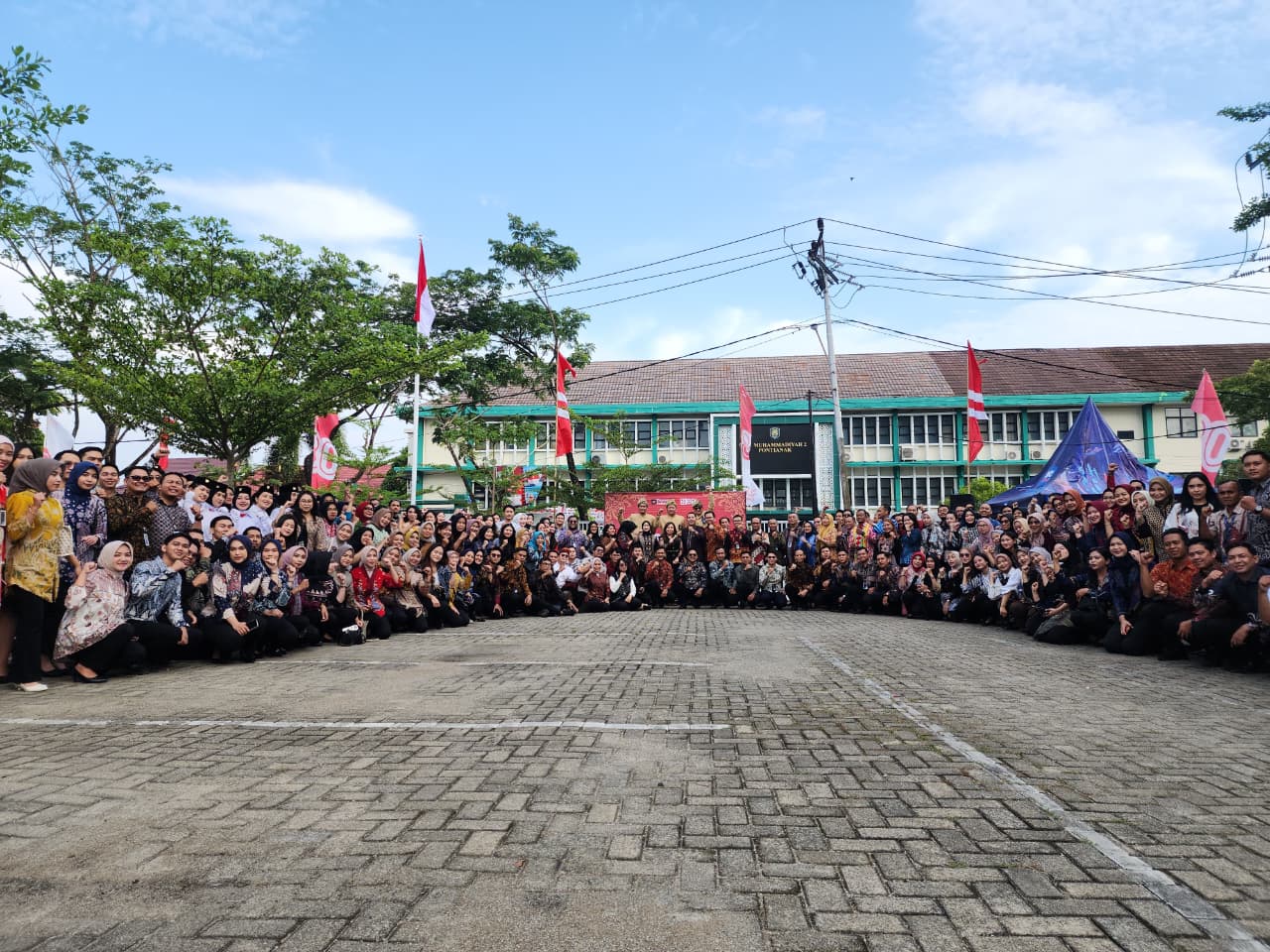 BRI BO Pontianak Gajah Mada Gelar Upacara Bendera HUT RI Ke-80 Berkolaborasi dengan BRI BO Pontianak