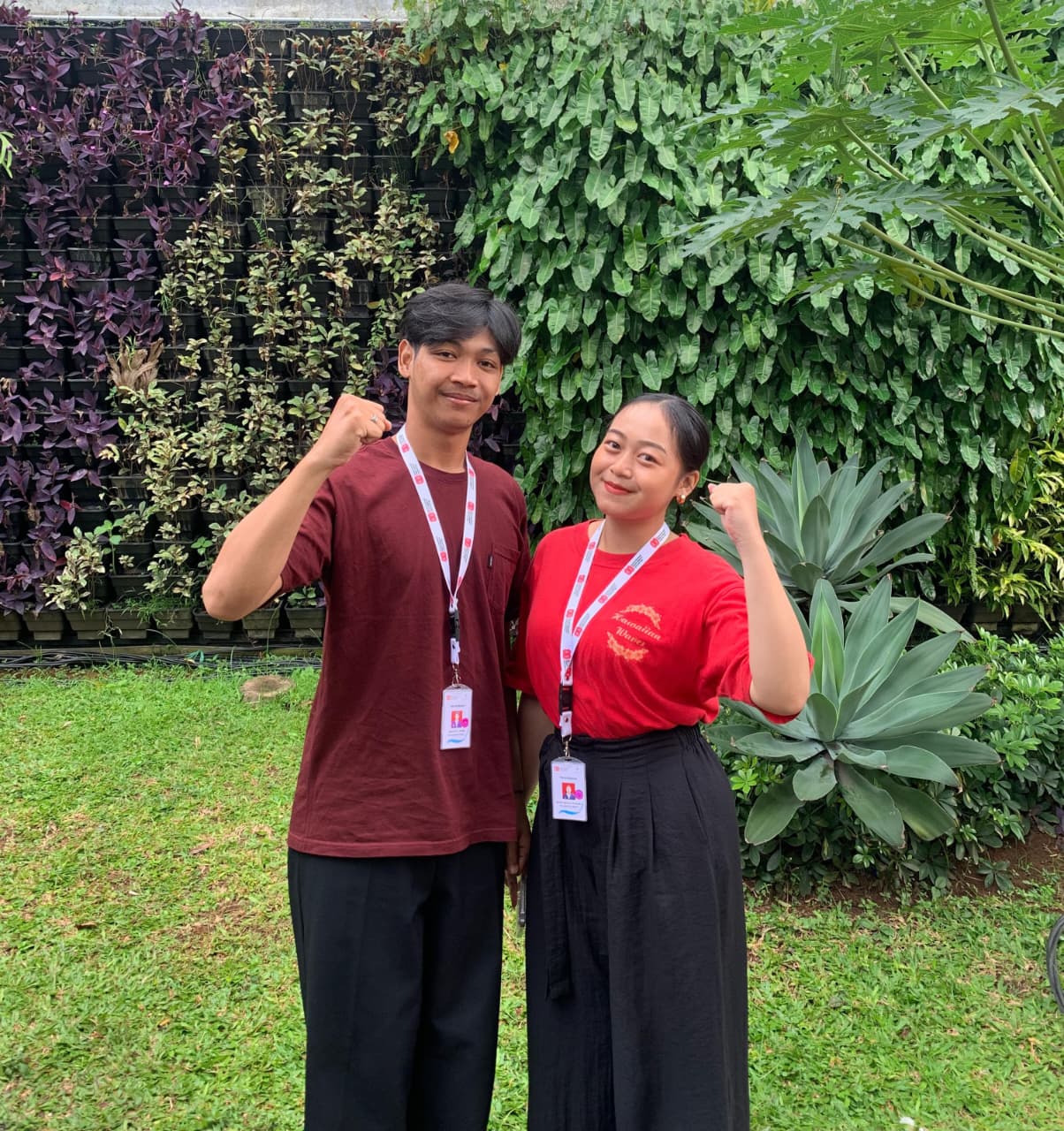 Wahyu dan Melan, Dua Mahasiswa UWDP Harumkan Nama Kalbar di Istana Negara pada HUT ke-80 RI