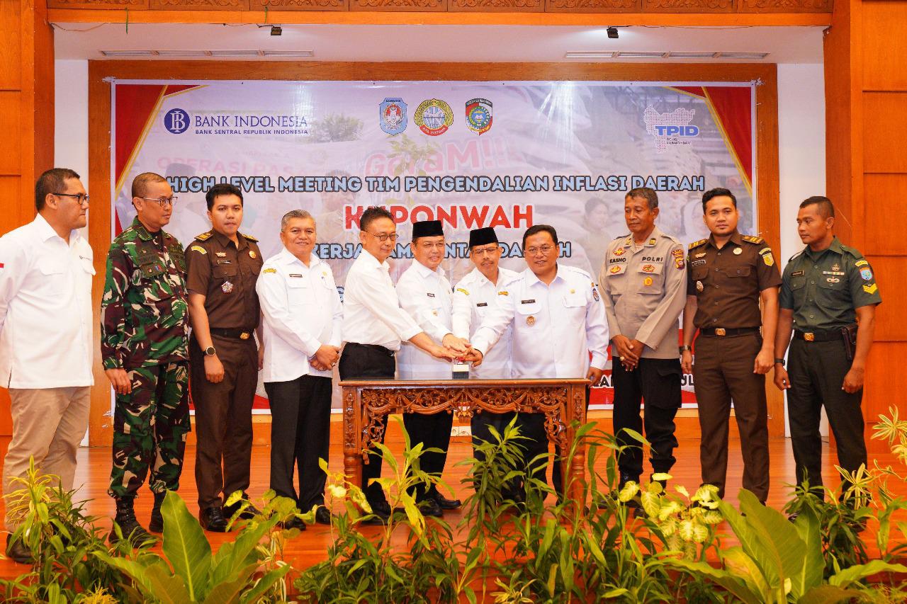 Kolaborasi Pontianak, Kubu Raya, dan Mempawah Kendalikan Inflasi lewat TPID KUPONWAH