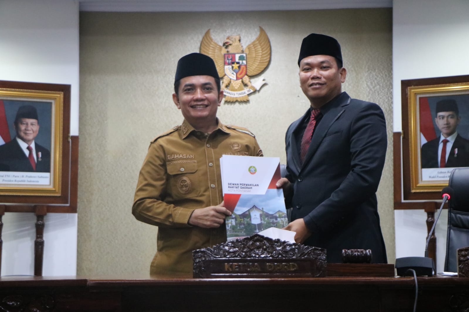 Tiga Raperda Dibahas Bersama Eksekutif, Pandangan Umum Fraksi DPRD