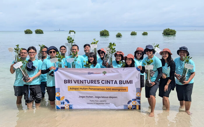 BRI Ventures Semarakkan HUT ke-129 BRI Melalui Penanaman Mangrove