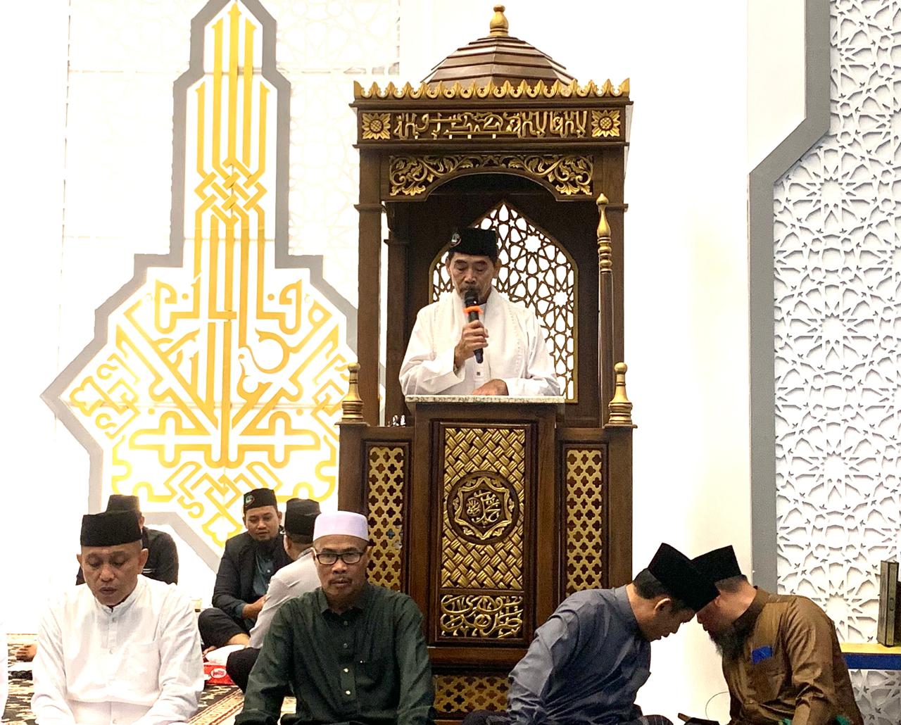 PHBI Melawi Gelar Malam Nuzulul Quran, Jamaah : Raih Ilmu dan Kebutuhan Dapur