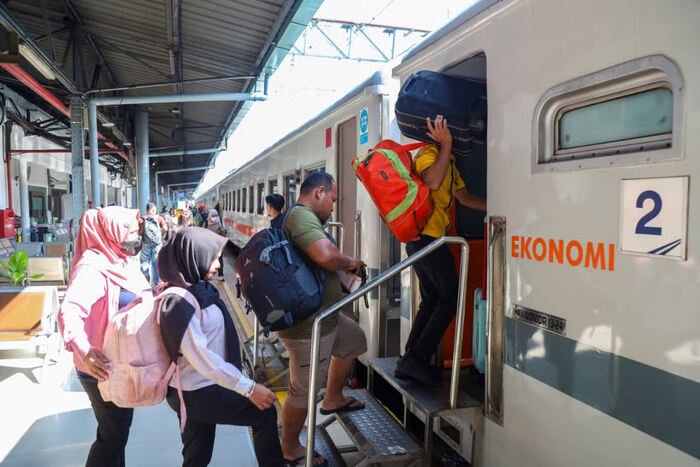 KAI Daop 1 Jakarta Tambah Sembilan Perjalanan Kereta Api Jarak Jauh