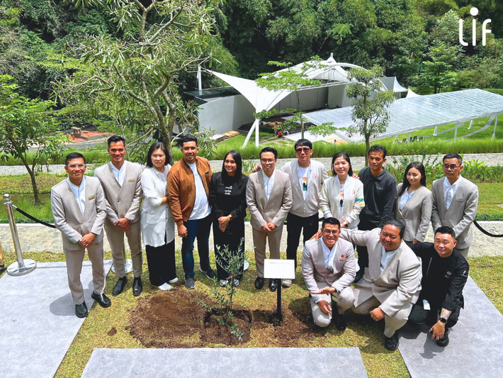 LIF Indonesia dan Benih Baik Dukung Program CSR Penanaman Pohon dalam Rangka Ulang Tahun ke-3 The Gaia Hotel