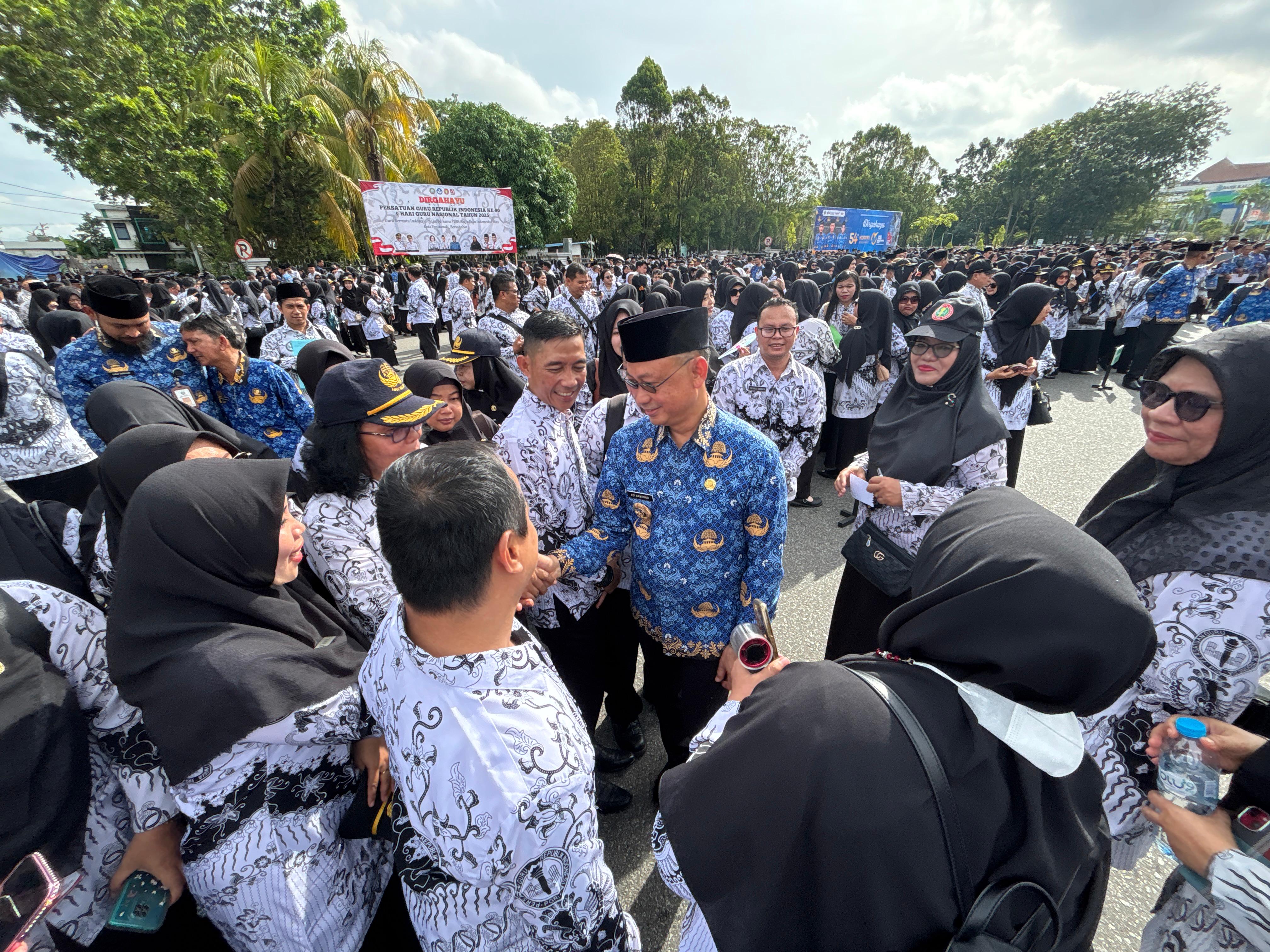 Peringati Hari Guru Nasional, Wali Kota Pontianak Tekankan Integritas dan Profesionalisme Pendidik