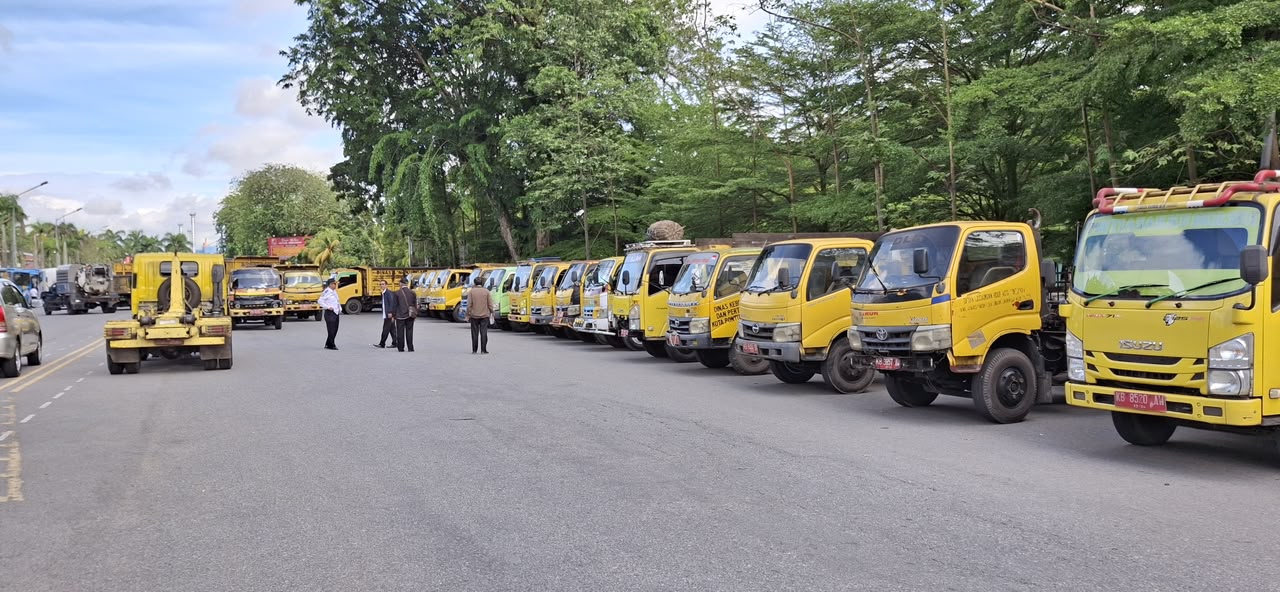 Pemkot Pontianak Tambah Armada dan 20 Kontainer Sampah Baru