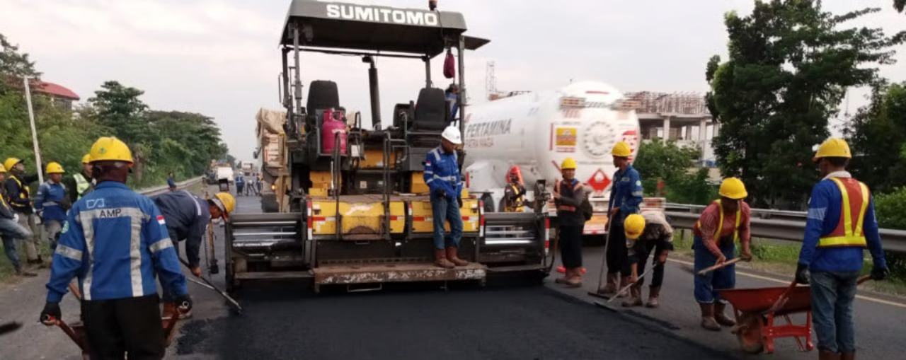 JMTM Tingkatkan Kualitas Perkerasan di Ruas Tol Semarang
