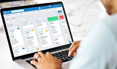 Pebisnis Wajib Tau! Ini 8 Kelebihan Barantum Dibandingkan Vendor CRM Lainnya