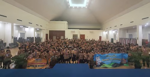 Priska Sahanaya Memperkuat Pendidikan Karakter Melalui Public Speaking di SD Saint Peter