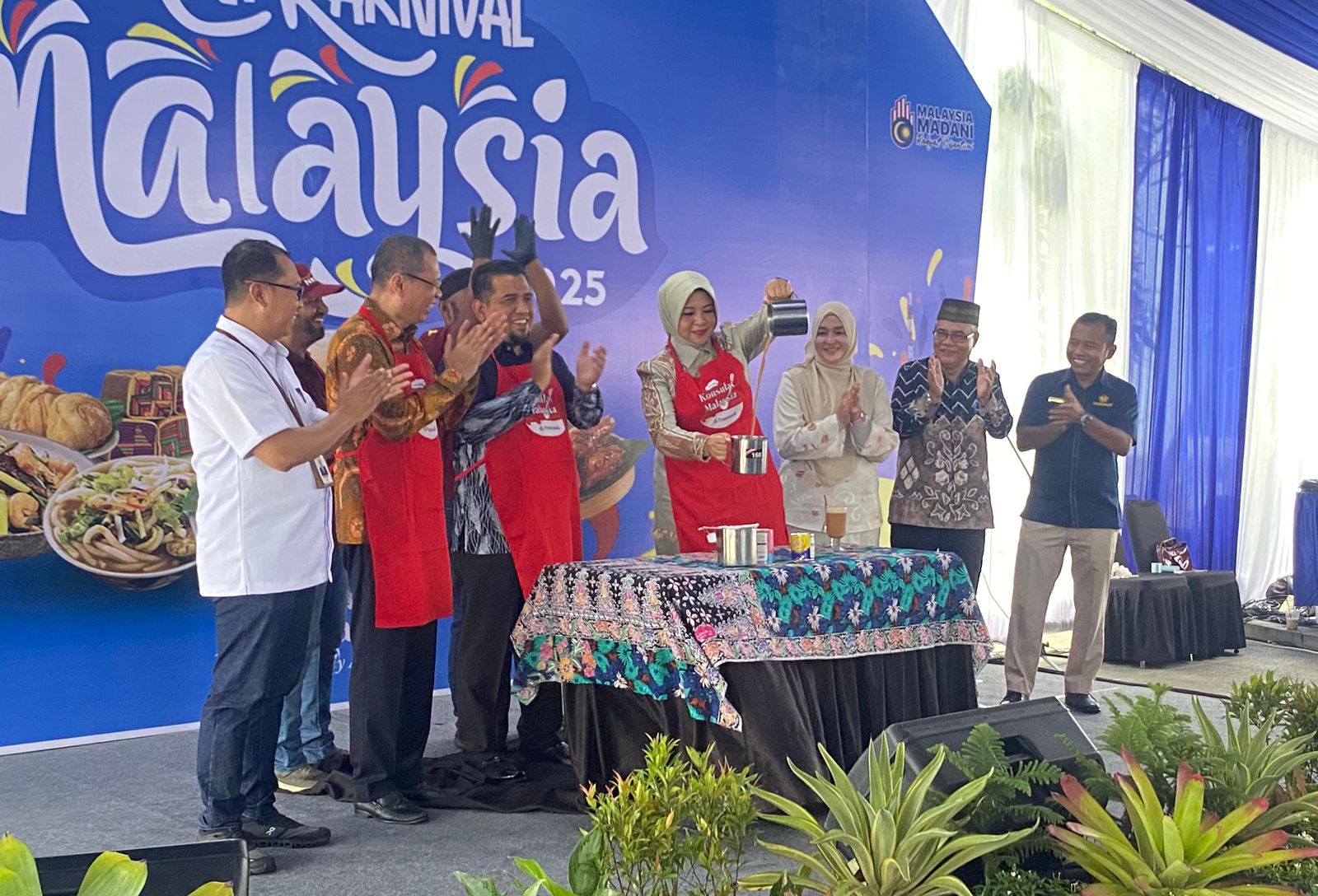 Malaysia Mini Karnaval 2025 di Untan: Sajikan 50 Kuliner Negeri Jiran dan Angkat Budaya Pantun Melayu