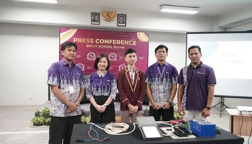 Dorong Penurunan Emisi, Siswa BINUS SCHOOL Bekasi Hadirkan Lampu Tenaga Surya di Bekasi