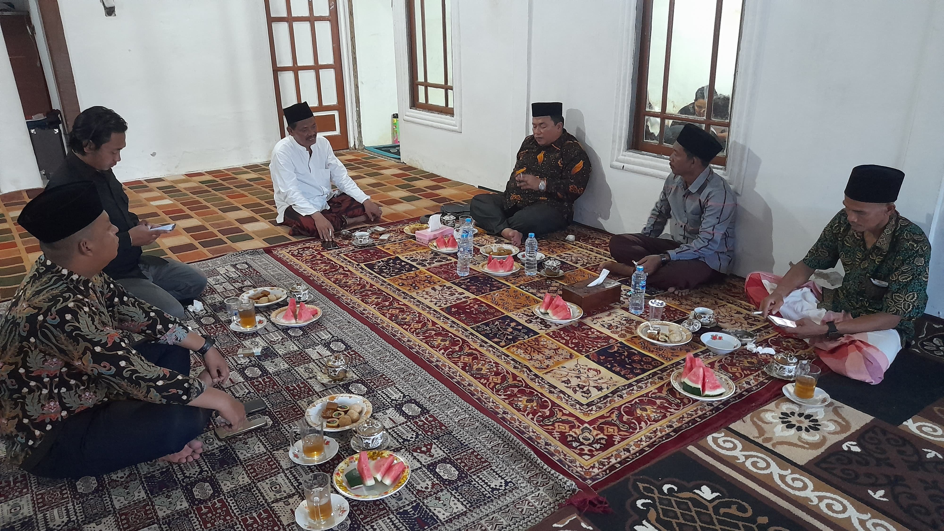 Dekat dengan Masyarakat Kecil, Sukiryanto Takziah ke Pondok Pesantren Babul Ulum