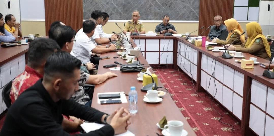 Pemkot Singkawang Lakukan Rapat Koordinasi Terkait Distribusi Gas LPG 3 Kg