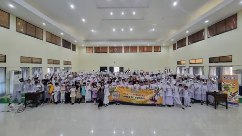 Workshop Sukses: Teknik Presentasi Bersama Priska Sahanaya di SD Putra 1