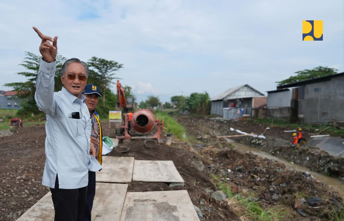 Amankan Pasokan Air Pertanian, Kementrian Pekerjaan Umum Kembalikan Fungsi Irigasi Cikeusik di Cirebon dan Kun