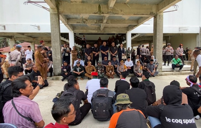 Aksi Damai Aliansi Gerakan Singkawang Memanggil, Dialog Santun Warnai Unjuk Rasa di DPRD