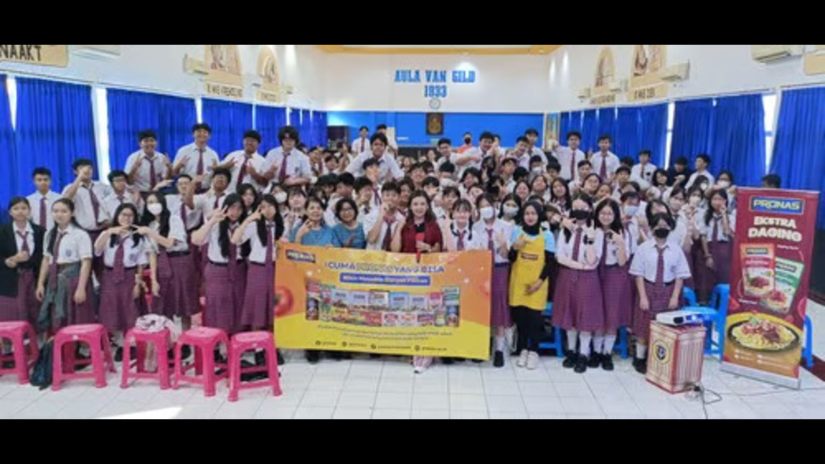 Pelatihan Public Speaking di SMP BUDI MULIA: 4 Teknik Presentasi Efektif Bersama Coach Priska Sahanaya, Pronas