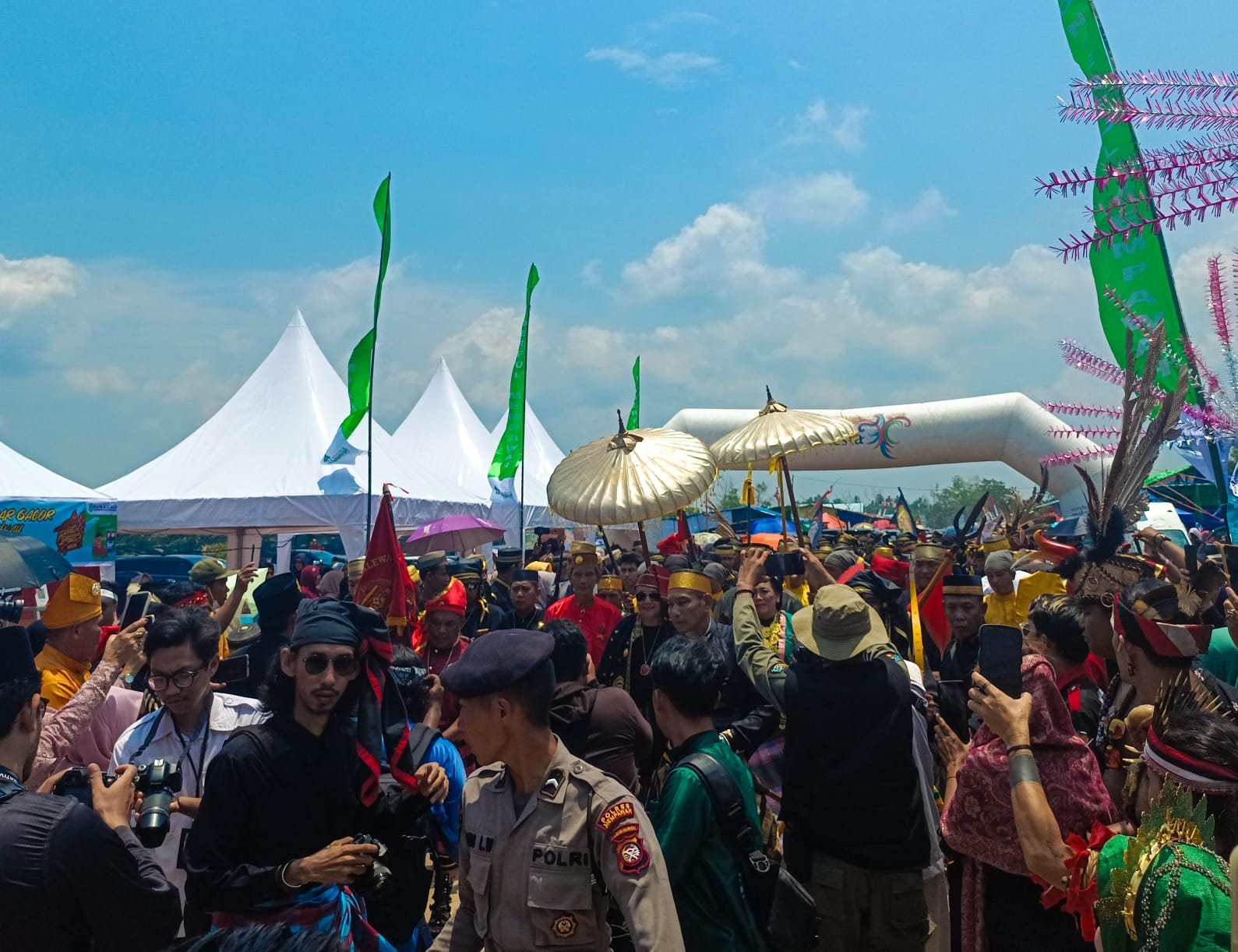 Puncak Festival Robo-robo Kabupaten Mempawah: Meriah dan Bersejarah, Ribuan Warga Hadir