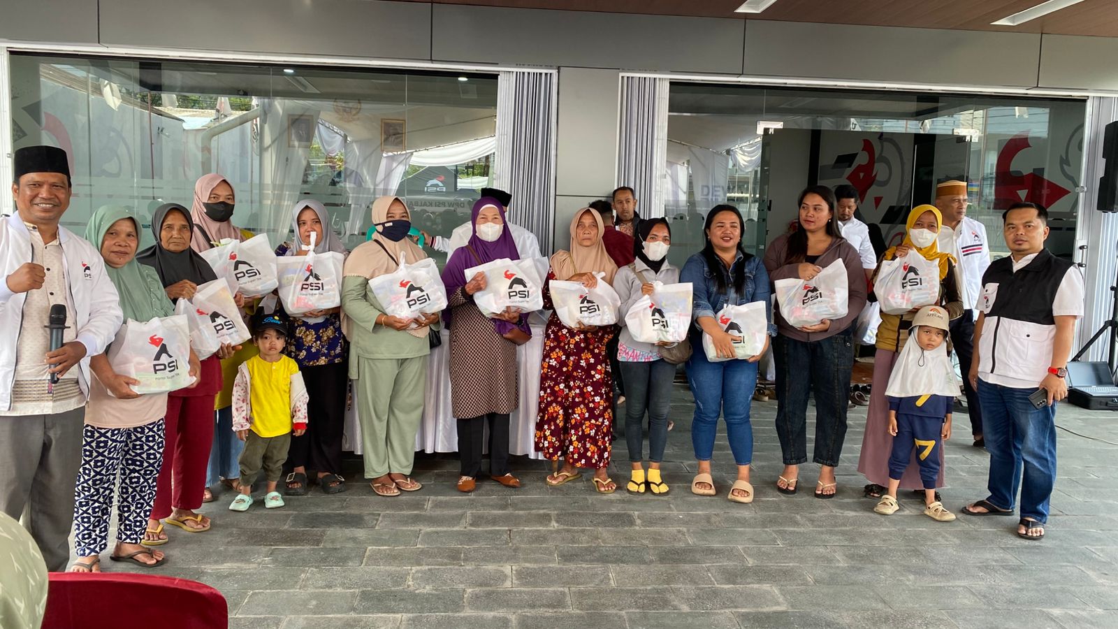 PSI Kalbar Gelar Aksi Berbagi Sembako dan Takjil di Pontianak Selama Ramadan 2026
