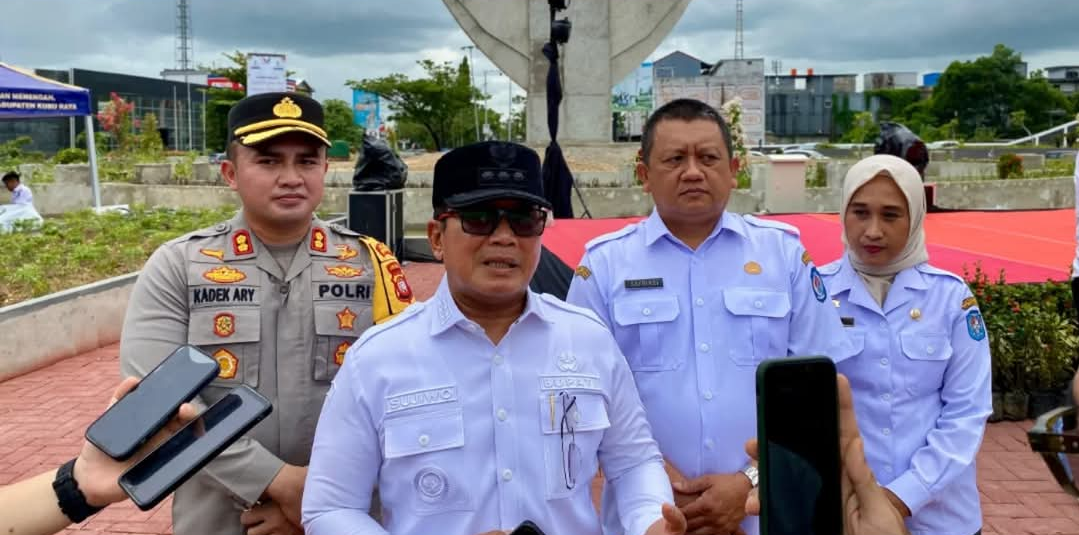 Aksi Sosial Warnai Malam Tahun Baru 2026 di Bundaran Gaforaya Kubu Raya