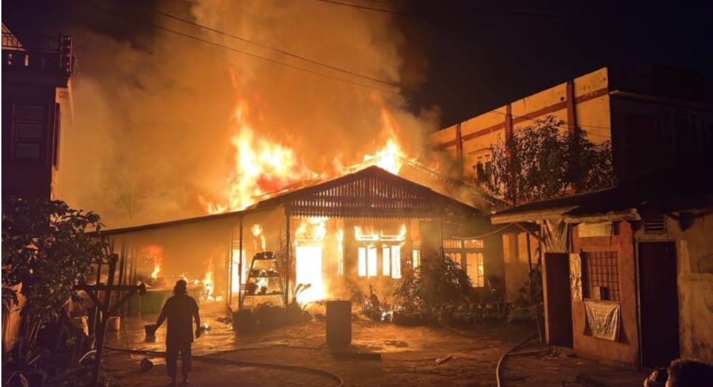 Kebakaran Hebat Hanguskan Satu Unit Rumah di Kubu Raya, Kasubsi Penmas Sihumas : Masih Lakukan Penyelidikan