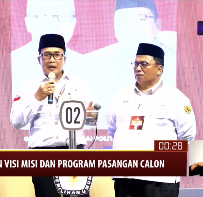 Pasangan Jikir Tegaskan Komitmen Jadi Pelayan Rakyat di Debat Pilkada Kubu Raya 2024