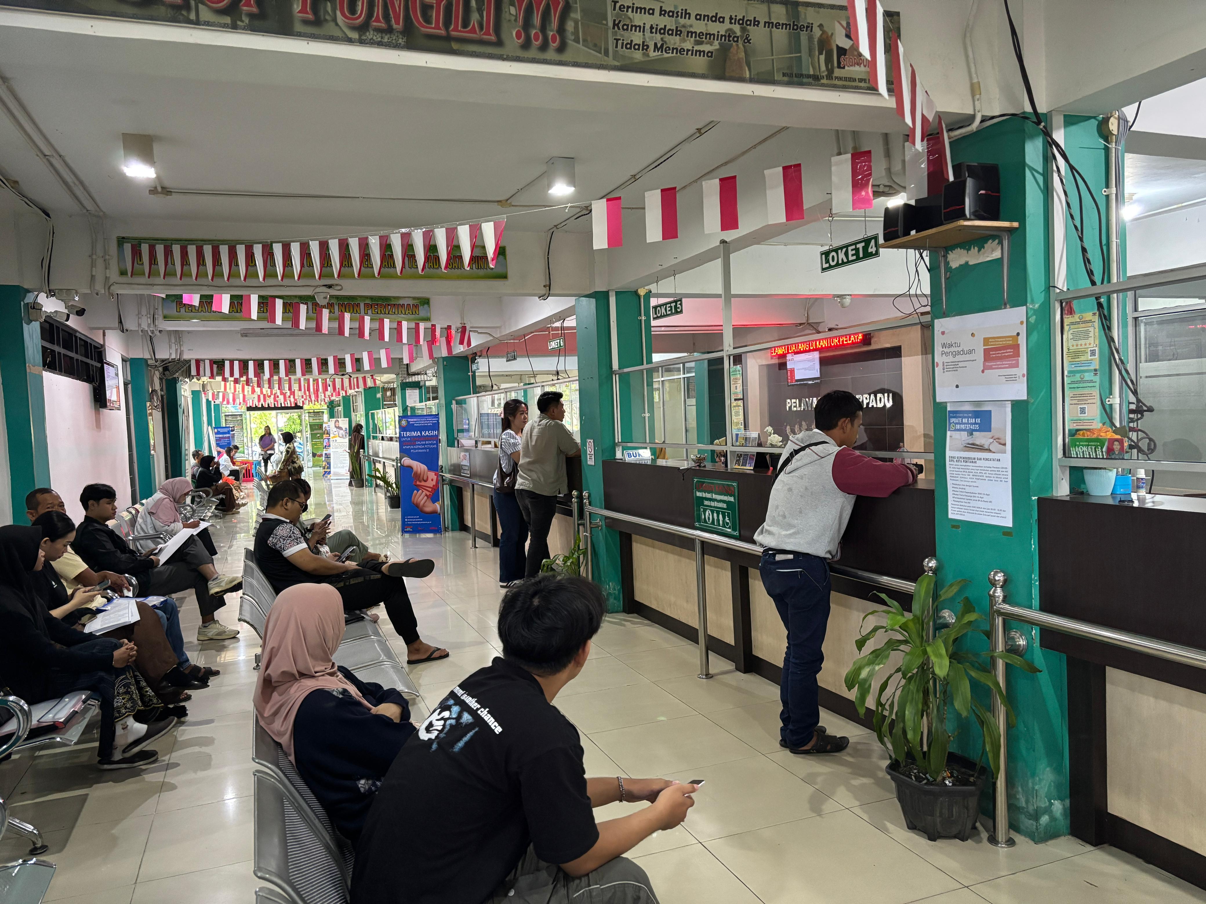 Disdukcapil Pontianak Imbau Warga Tak Gunakan Calo Urus Dokumen Kependudukan
