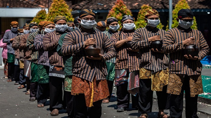 4 Tradisi Unik Memperingati Tahun Baru Islam di Indonesia, Ada Bubur Suro Lho!