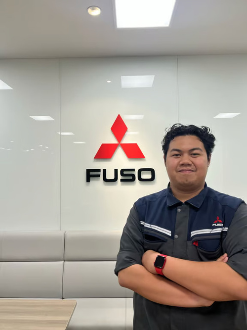 Mahasiswa Japanese Popular Culture BINUS University Magang di Mitsubishi Fuso Jepang