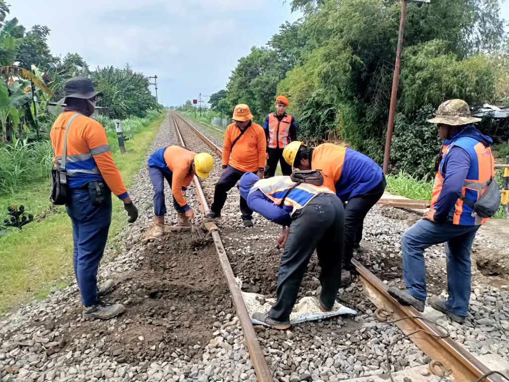 KAI Daop 7 Madiun Targetkan Penutupan 8 Perlintasan Tidak Dijaga pada 2026