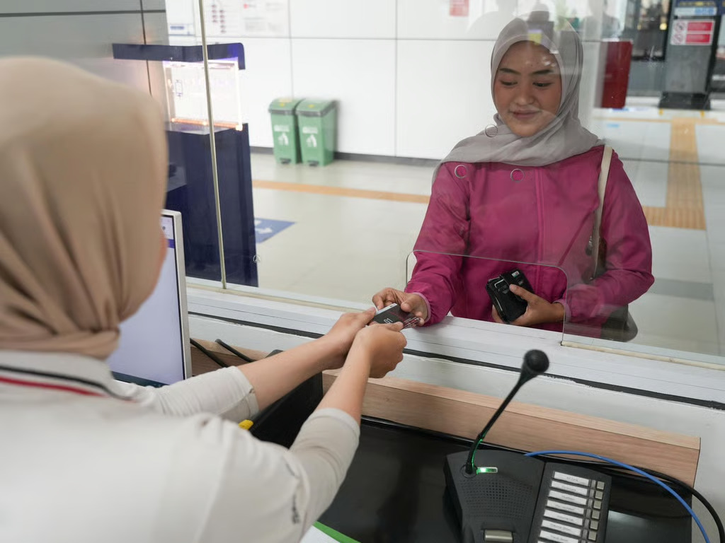 Layanan Penitipan Barang di Stasiun Halim Dukung Perjalanan Pengguna