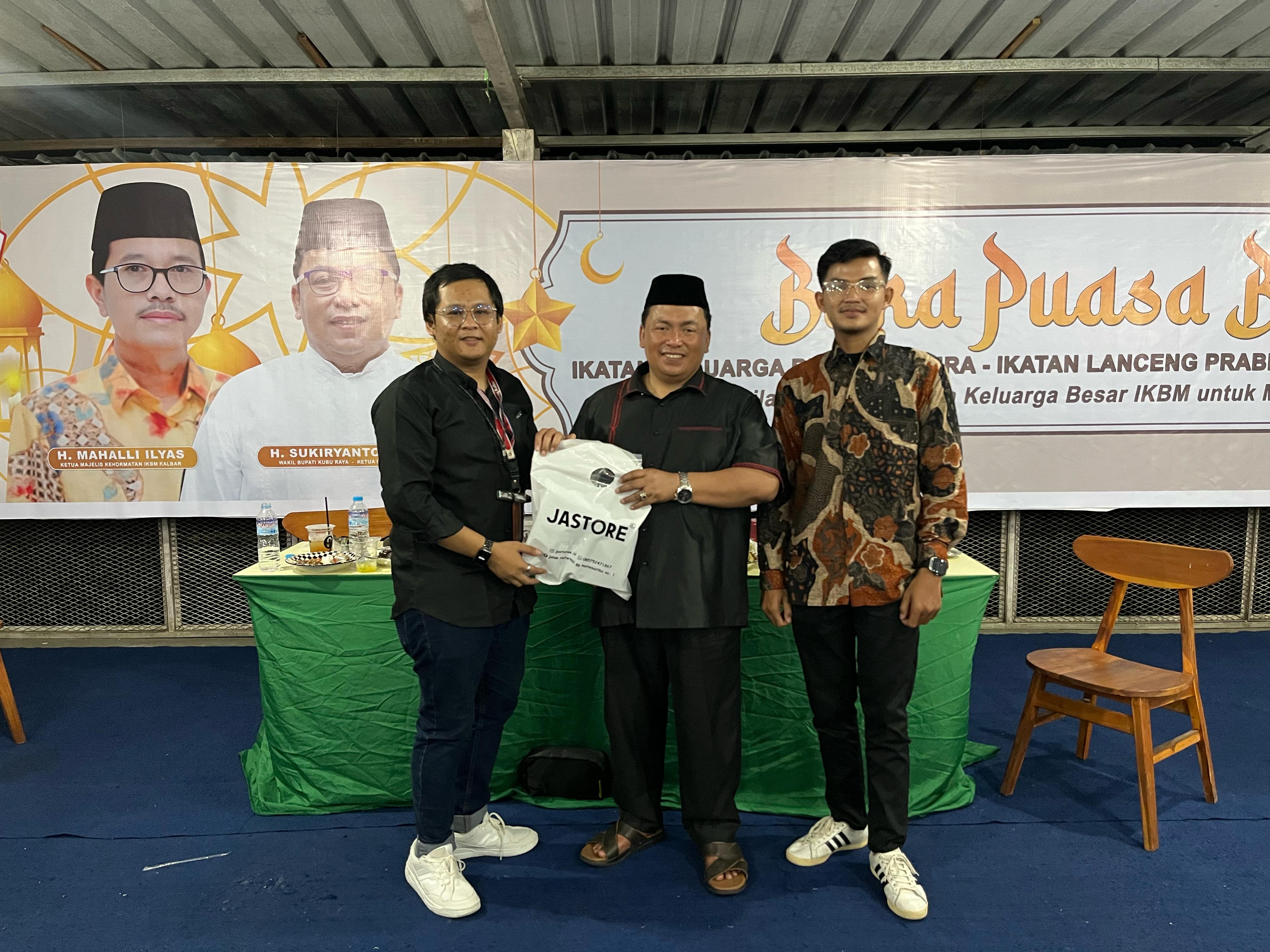 Hadiri Bukber IKBM Kalbar, Wabup Kubu Raya Sukiryanto Sampaikan Dukung Penuh untuk UMKM Lokal