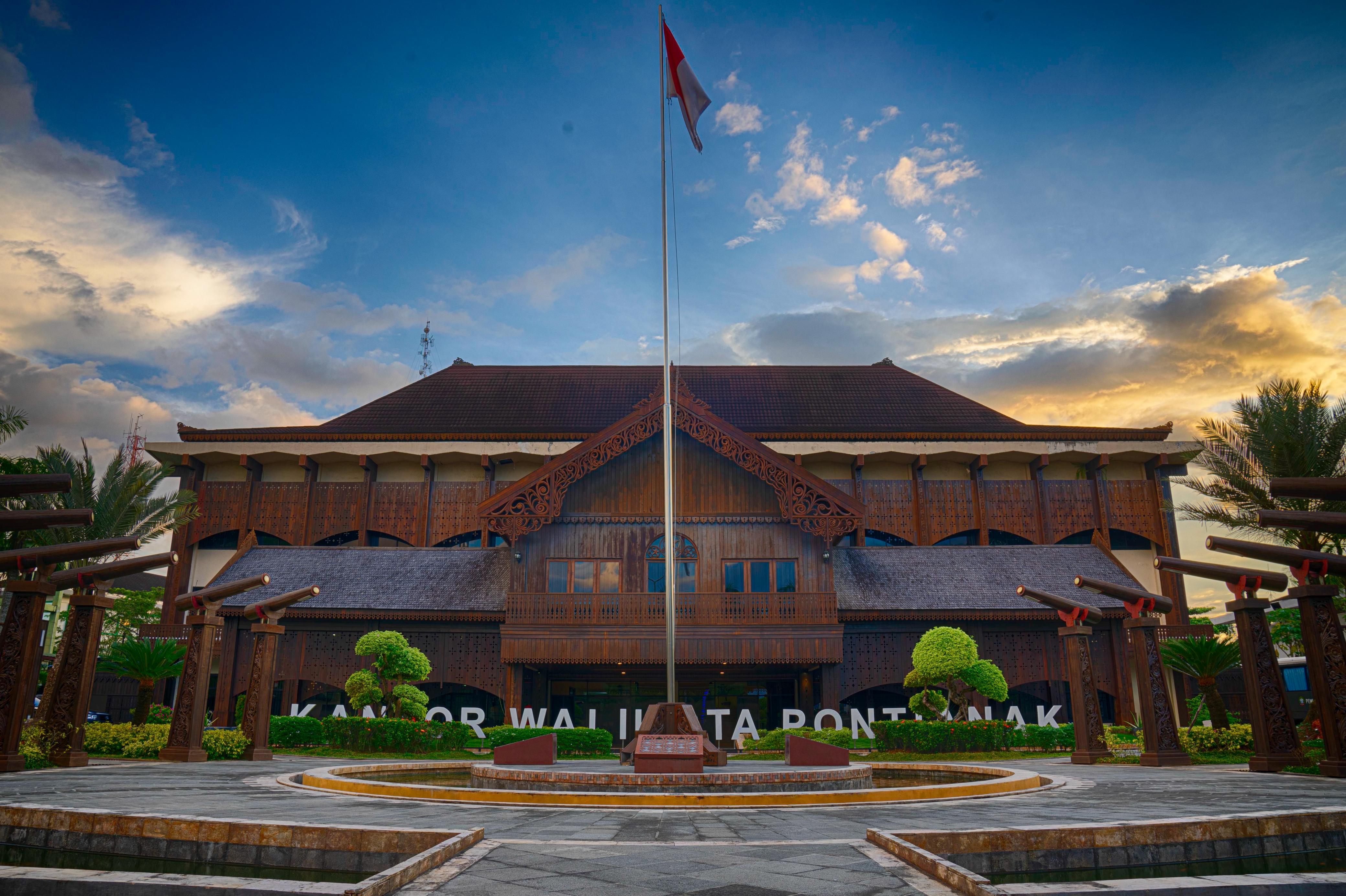 Pemkot Pontianak Imbau Pasang Bendera Merah Putih Sebulan Penuh Rayakan HUT ke-80 RI