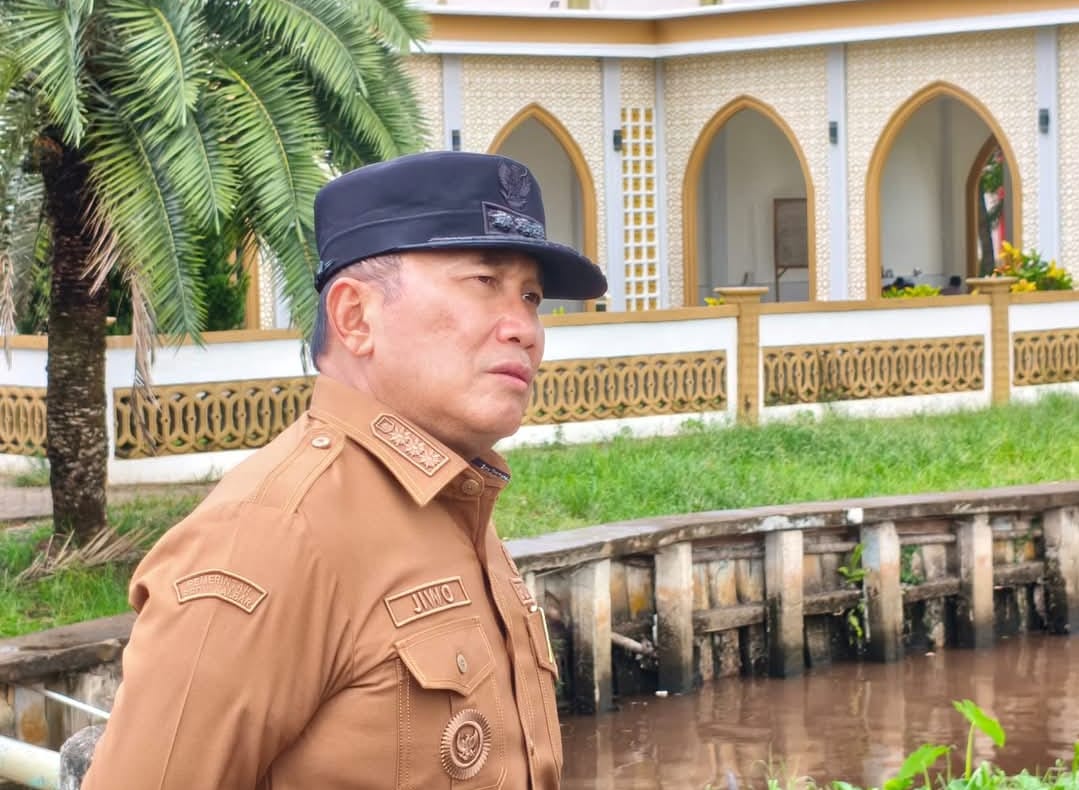 Normalisasi Kanal di Kuala Dua Dimulai, Bupati Kubu Raya Apresiasi BWS dan DPR RI