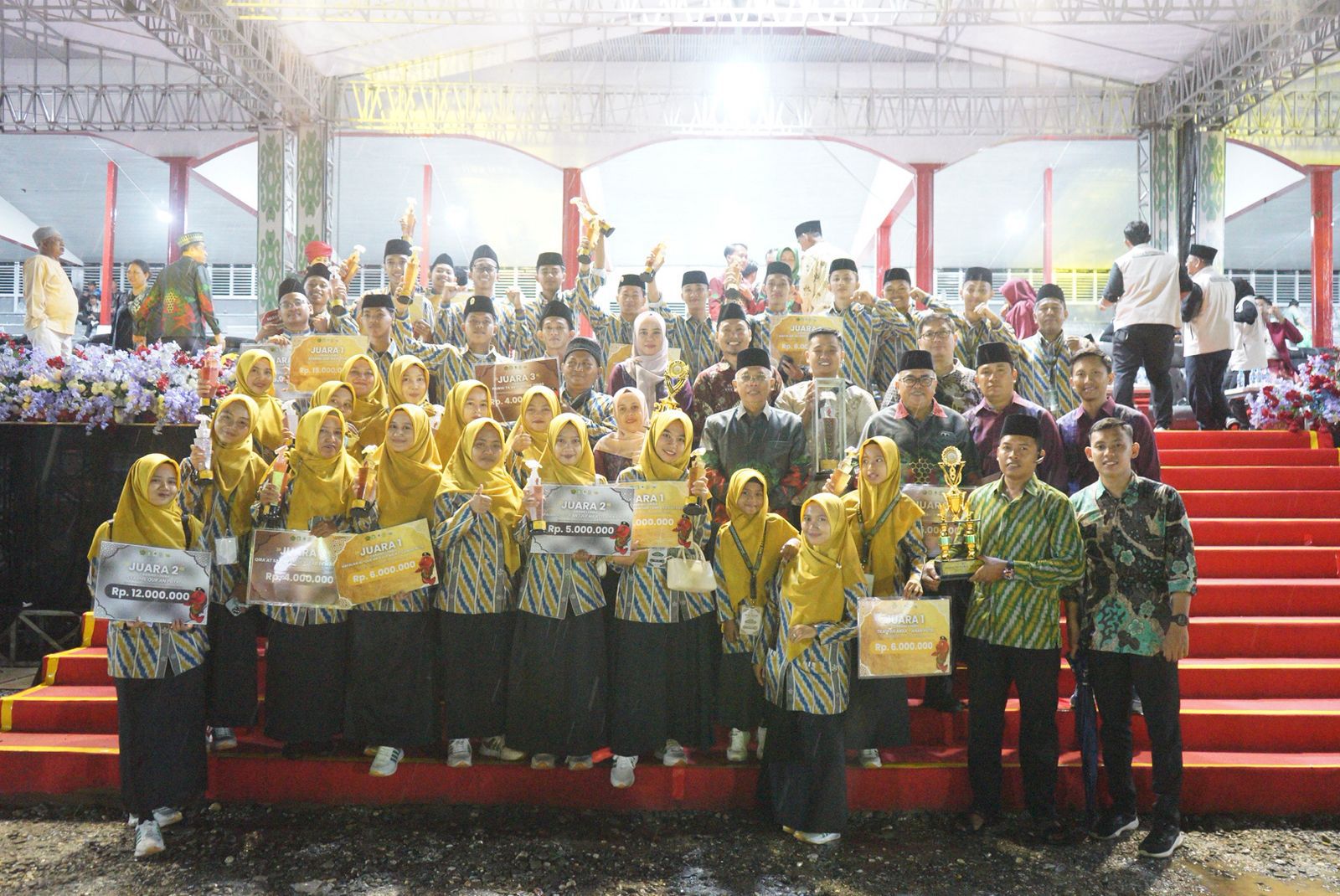 Pontianak Runner Up MTQ XXXIII Kalbar, Terbaik III Stand Pameran dan Karnaval Mobil Hias